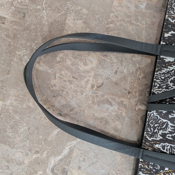 IMAN Gray, Gold, White Tote Bag - Picture 12 of 13